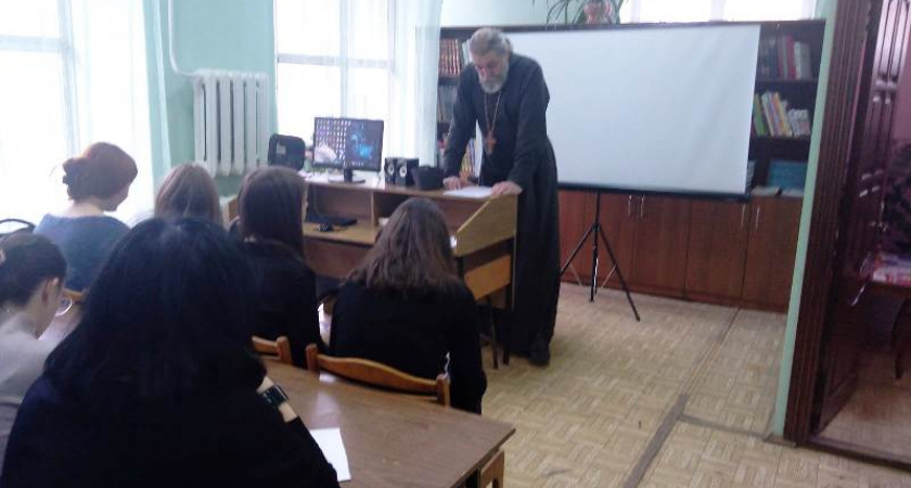 Брянская детская библиотека провела пасхальную встречу