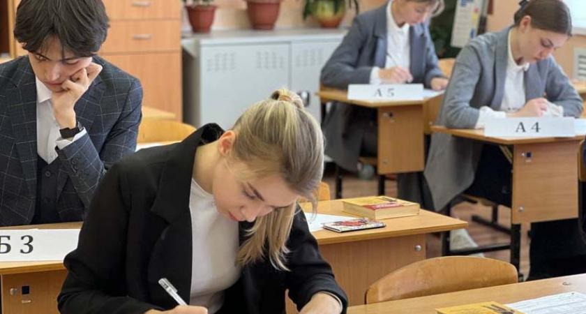 Первые ЕГЭ в Брянской области прошли штатно и без сбоев