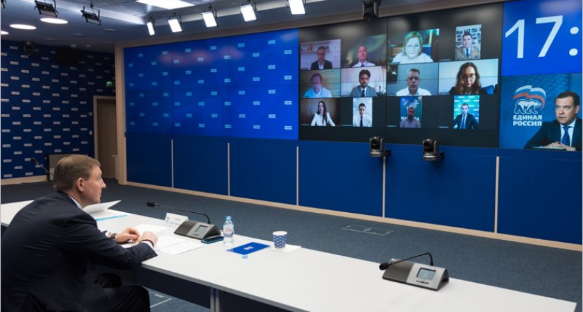 «Единая Россия» предложила ввести «лизинговые каникулы» для турбизнеса и потребкооперацию в отрасли