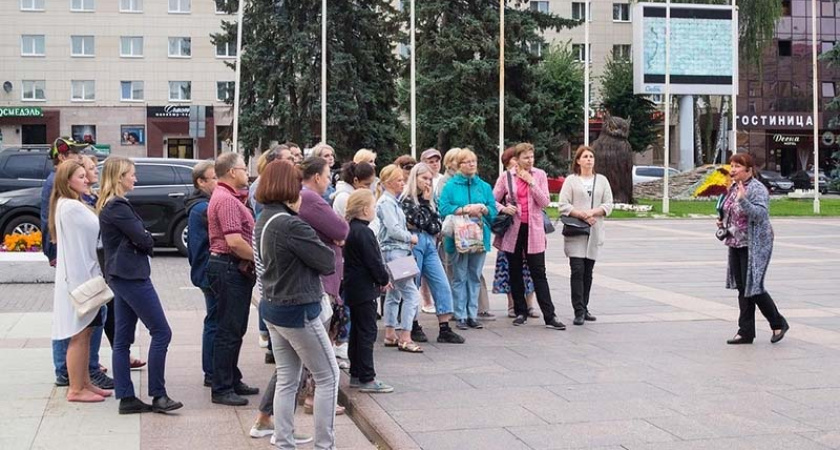 Жителей Брянска пригласили прогуляться по старому городу