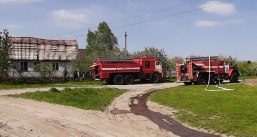 Выгоничские пожарные больше часа тушили жилой дом