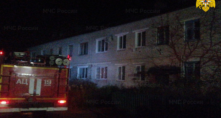 В Ивоте выгорела квартира в двухэтажном многоквартирном доме