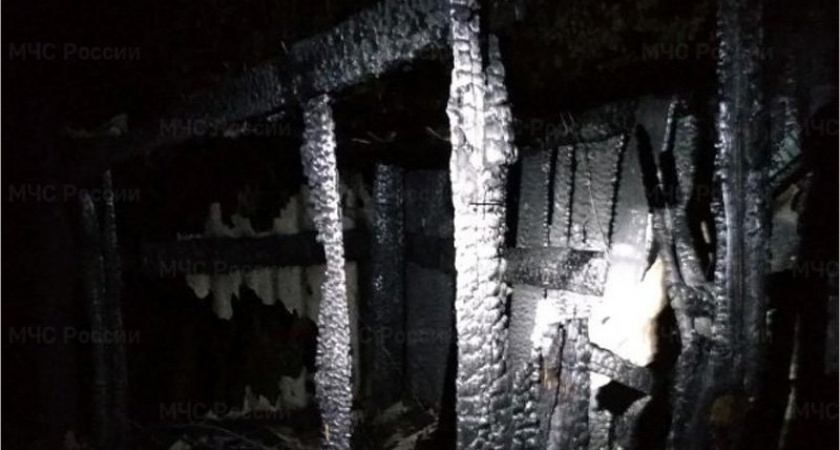 В ночном пожаре в Трубчевске погиб 66-летний мужчина