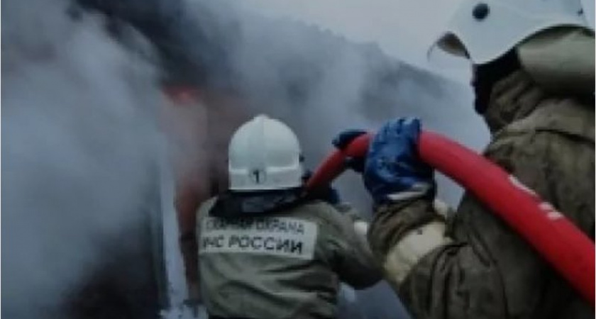 В Дятьково сгорел дом. Жертв нет