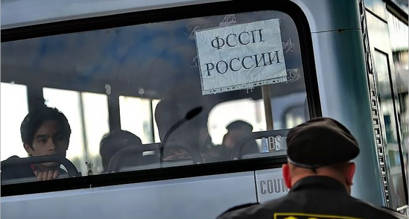 Нелегальные мигранты из Индии будут выдворены на родину по решению брянского суда