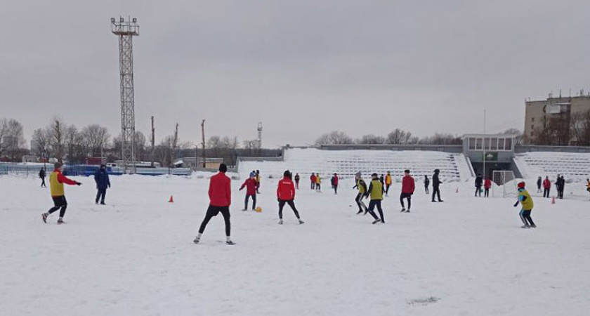 Городской турнир по футболу на снегу выиграла команда школы №46