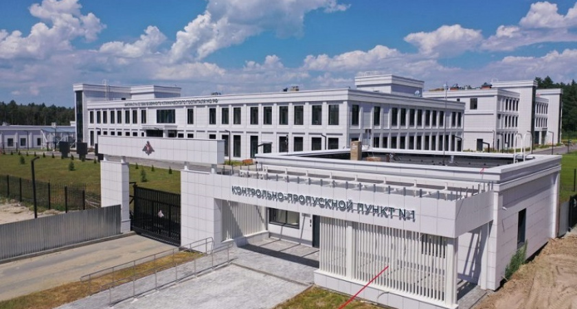 Военный госпиталь в Брянске должен принять первых пациентов в октябре. Согласно обещаниям Военно-строительной компании