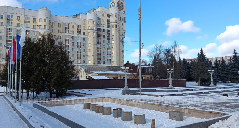 В Брянске отремонтируют обшарпанные фонтаны на площади Партизан