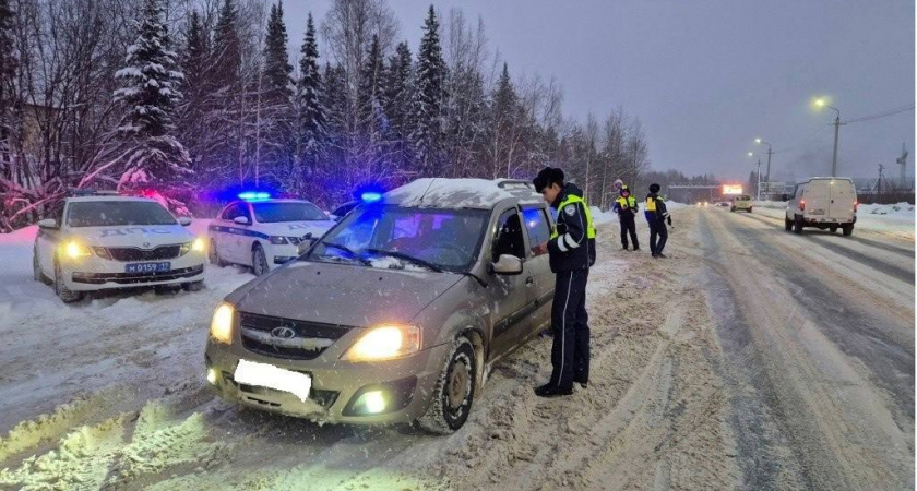 С 23 марта водителей начнут штрафовать за такой тип колес - кто первый в списке 