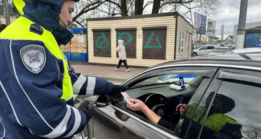 В Брянске «растонировали» полтора десятка водителей, ещё столько же «поставили на ожидание»