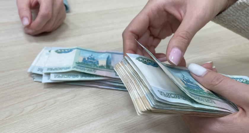 По 9000 рублей каждому за майские праздники: выплаты россиянам стартуют с 7 мая