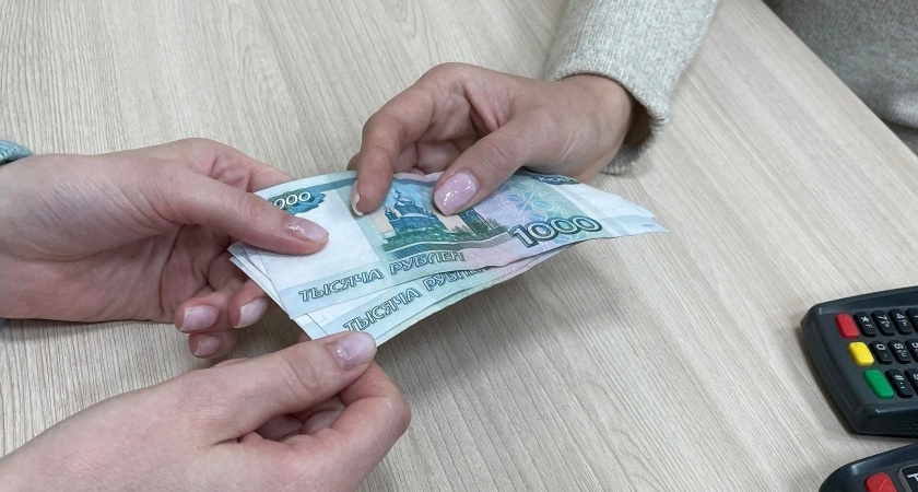 Независимо от дохода. Уже в июне к пенсии добавят по 2900 рублей - пенсионеры ликуют