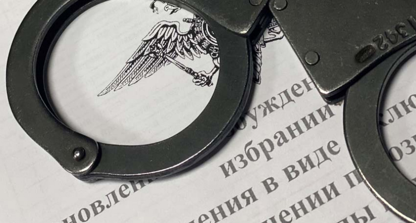 В Брянске экс-сотрудник мясокомбината «наварил» на компании более 4,7 миллионов рублей
