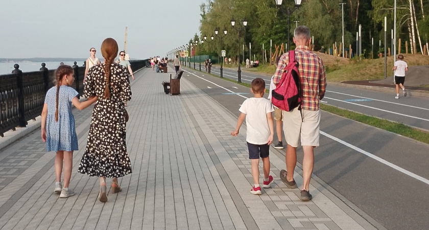 Всего одна простая фраза, а денег - целые карманы: что нужно произносить перед выходом из дома для богатства