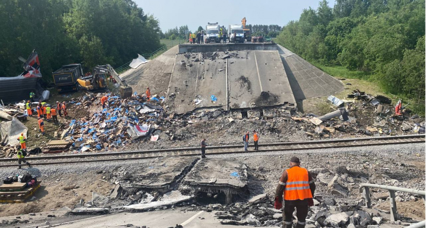 На восстановление моста и дорожного сообщения в Брянской области потребуется 4 месяца — губернатор