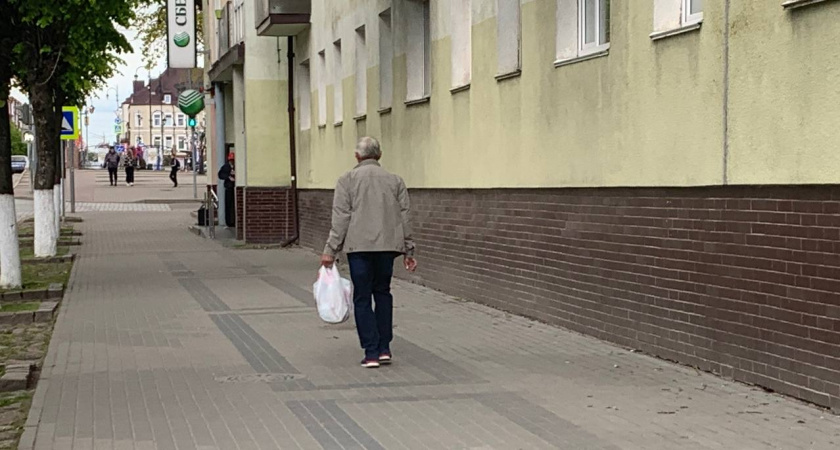 Пенсионеры ликуют: больше не придется платить за капремонт и вывоз мусора - важные нюансы