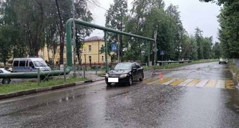 В Белых Берегах под Брянском 78-летняя пенсионерка попала под легковушку