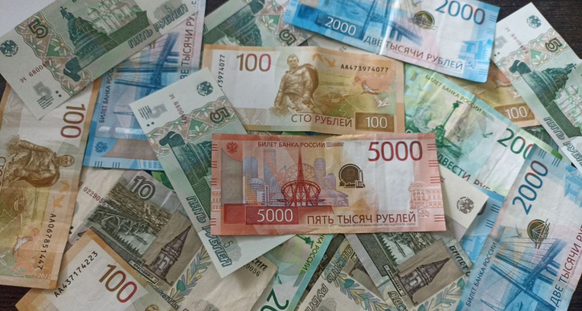 Для всех, кто хранит дома купюры номиналом 5 000 рублей - важное нововведение в июне