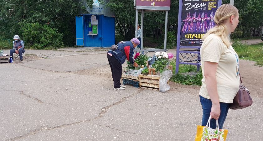 Пенсионный возраст у женщин пересмотрен: на пенсию по старости смогут выйти раньше установленного срока