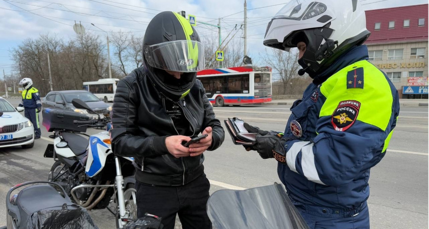 Дорожная полиция Брянска на выходных устроит «охоту» на мотоциклистов
