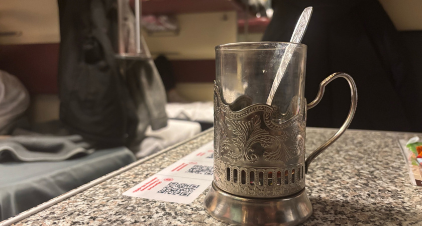 Признания проводницы РЖД: "За занавесками в плацкарте охи-вздохи, и каждый рейс у пассажиров что-нибудь пропадает"