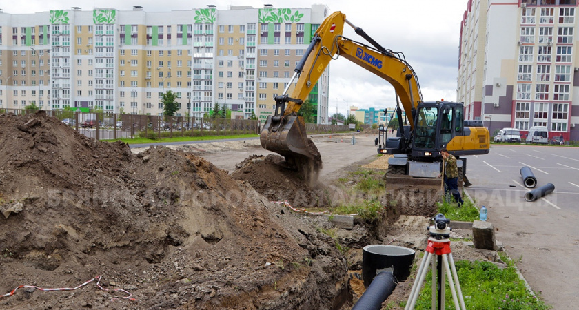 Улицу Строкина до нового корпуса школы «Перспектива» в Брянске отложили на потом