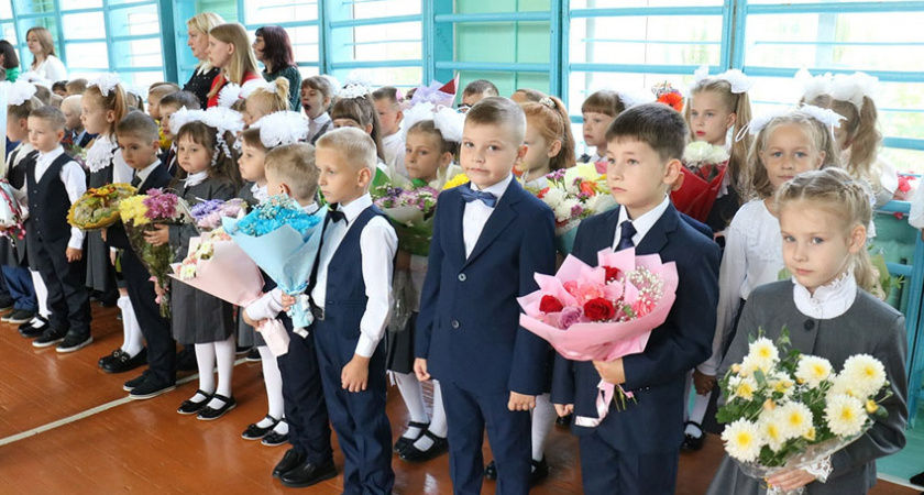 Линейки на 1 сентября в Брянске вновь пройдут в помещениях школ