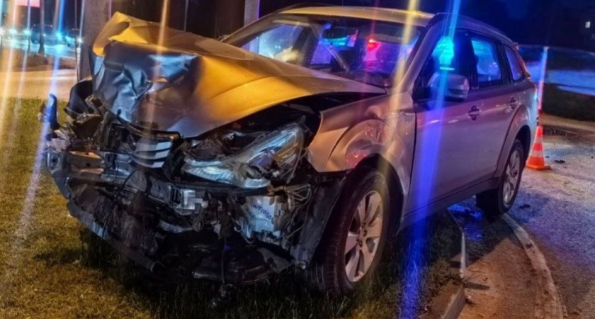 Под Брянском на трассе произошла авария: автомобиль с детьми попал в ДТП