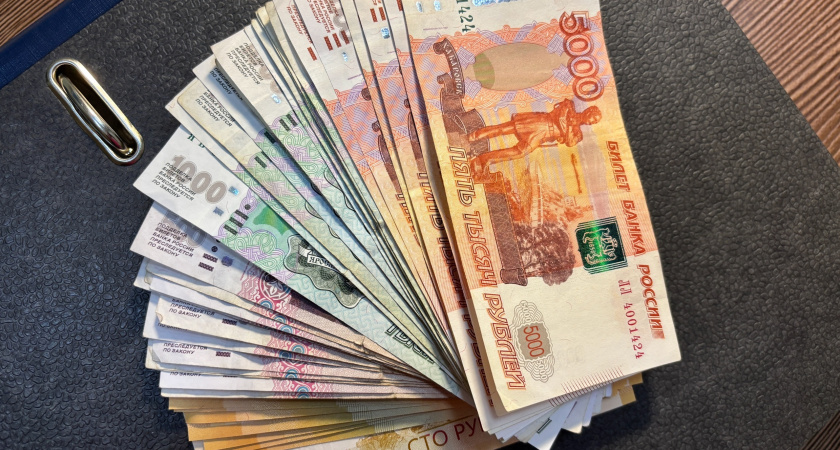 Средние зарплаты в Брянской области достигли 63,9 тысяч рублей: кто лидирует и кто отстает в доходах