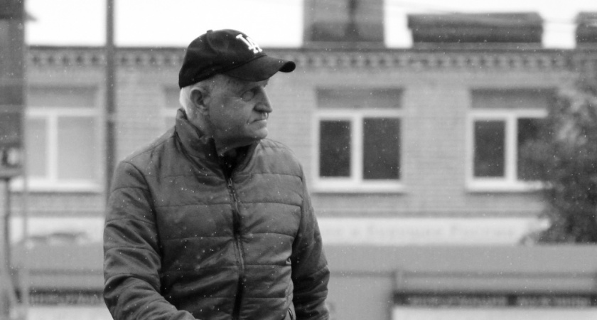 Брянск прощается с легендой футбола: Владимир Фроленков навсегда останется в истории спорта