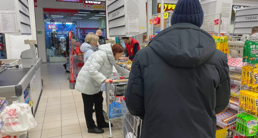 Польша - "Денег нет. Возьмете рублями?" Зашел в сельский магазин за покупками