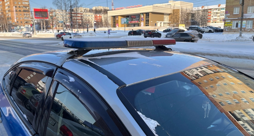 Инспектор останавливает вас ночью в темноте? Сотрудник ГАИ объяснил, когда можно законно не предоставлять документ к осмотру