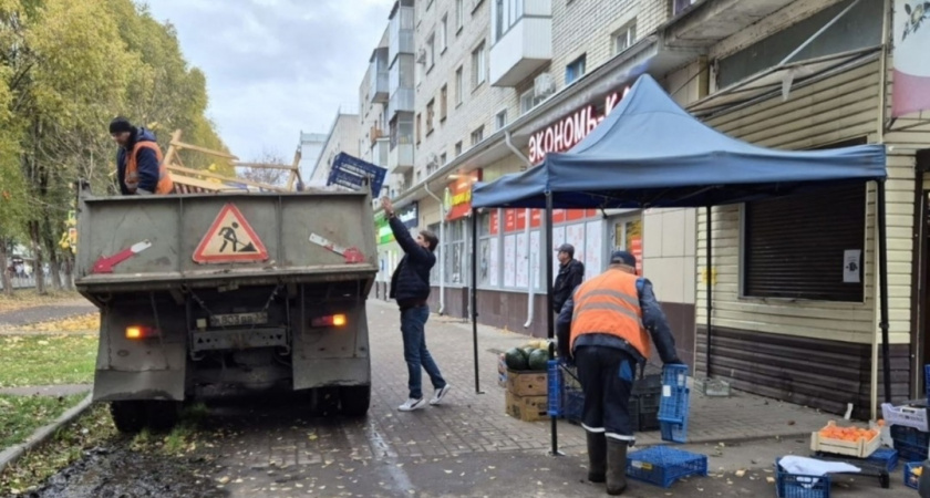 Полиция Брянска с чиновниками пресекла незаконную торговлю