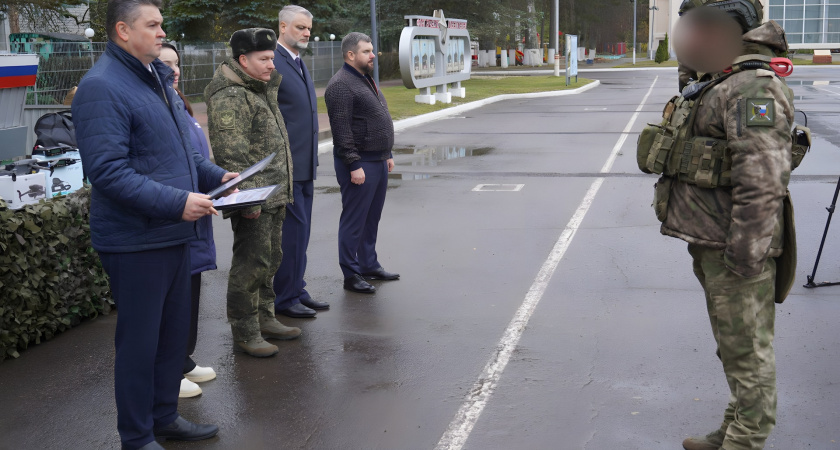 Брянские военные получили современное оборудование для выполнения боевых задач