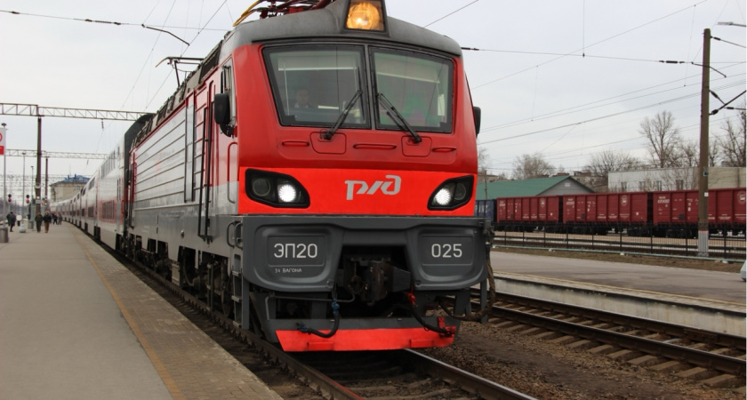 Двухэтажные поезда «Иван Паристый» перевезли более миллиона пассажиров в январе-сентябре