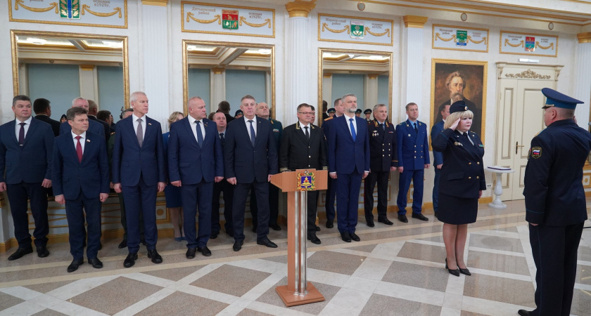 Брянские судебные приставы отмечают 160-летие службы и профессиональный праздник