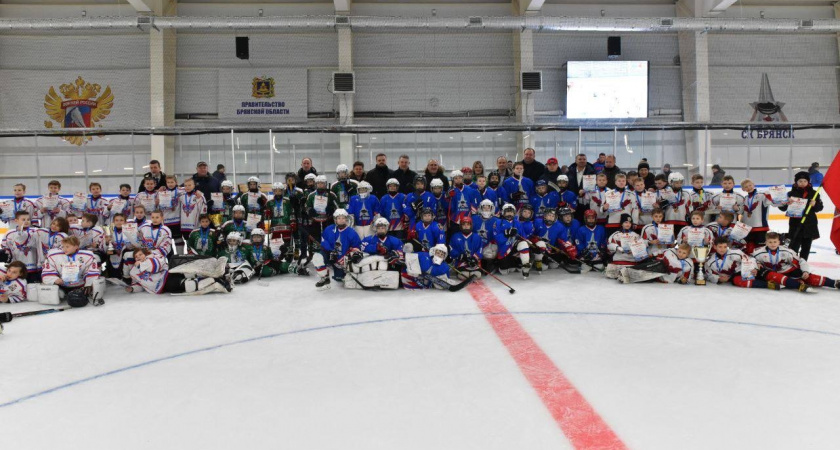 Губернатор Богомаз поставил задачу по формированию местного состава для футбольного клуба "Динамо-Брянск"