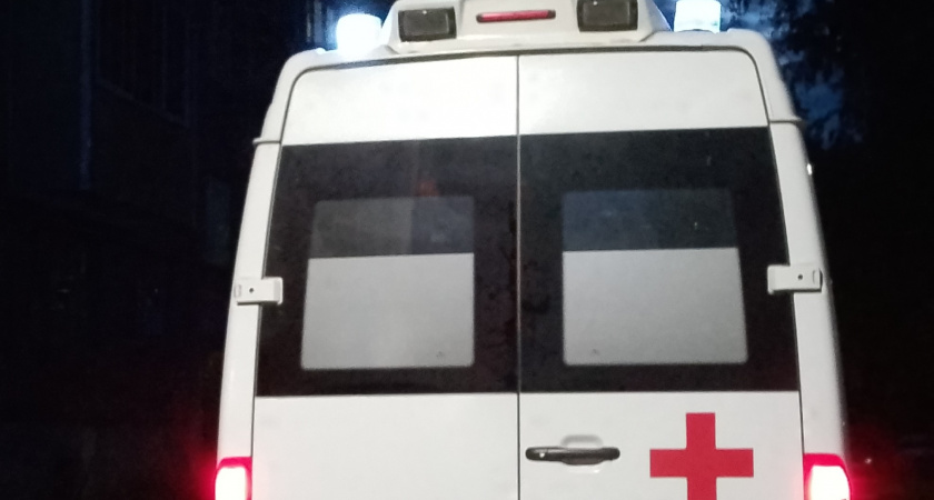 Двух человек госпитализировали из-за аварии на трассе в Брянской области