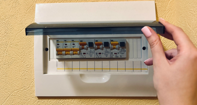 В Брянской области начали замену электросчетчиков на интеллектуальные приборы учета