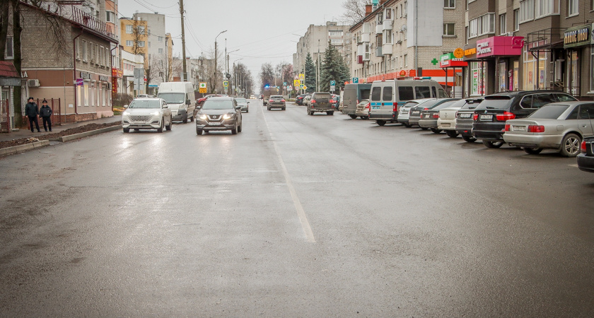 В Брянске завершен капитальный ремонт улицы Менжинского со строительством ливневой канализации