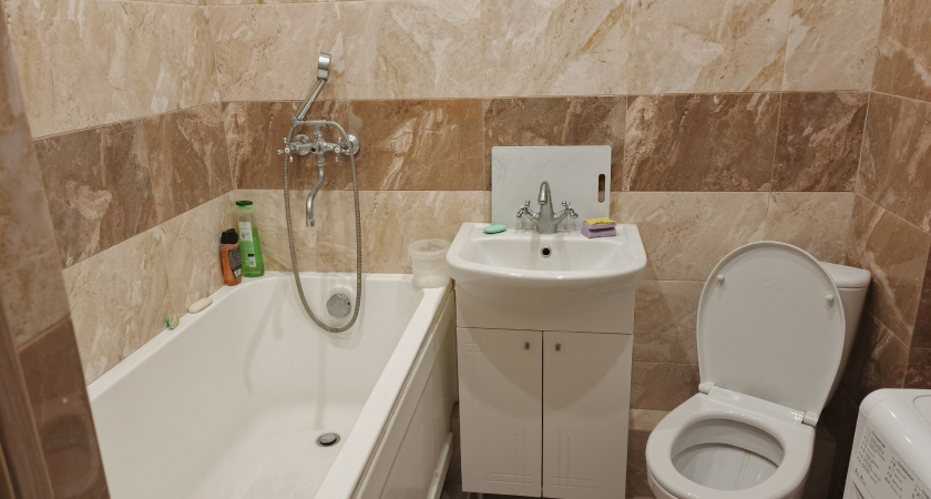 3 ложки на губку — и сантехника будет как новая: ни желтизны ни ржавчины даже под микроскопом — сияет как на праздник