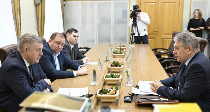 Брянская область подвела итоги подготовки к зиме на встрече губернатора с руководством Ростехнадзора