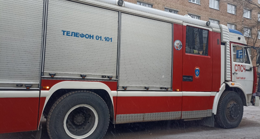 МЧС Брянской области получило современный автомобиль для радиационного и экологического контроля