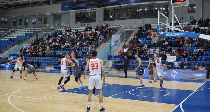 Брянская “Десна” одержала уверенную победу над лидером чемпионата Высшей лиги 