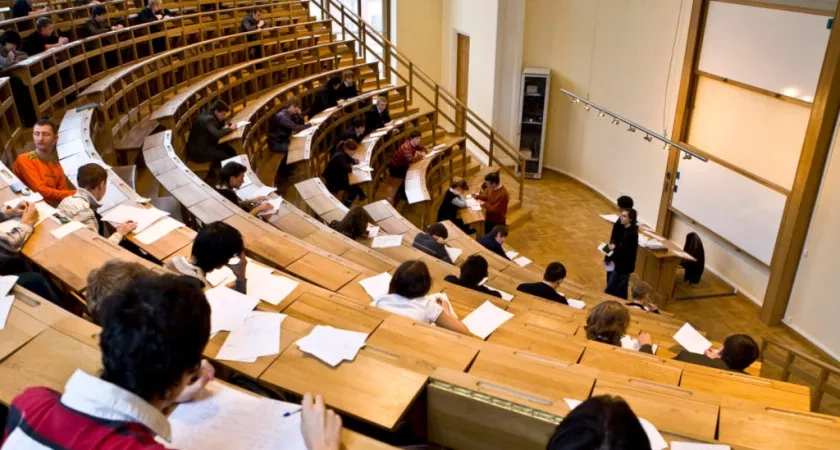 Брянский государственный университет вошёл в десятку лучших вузов России 