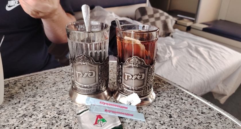 Не заставляйте других это нюхать: 7 вещей, которые стыдливо брать в поезд для перекуса