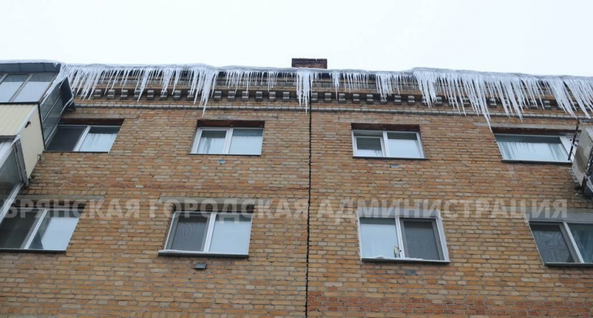 В Брянске по итогам проверки почти полсотни УК получили предостережения за некачественную уборку дворов