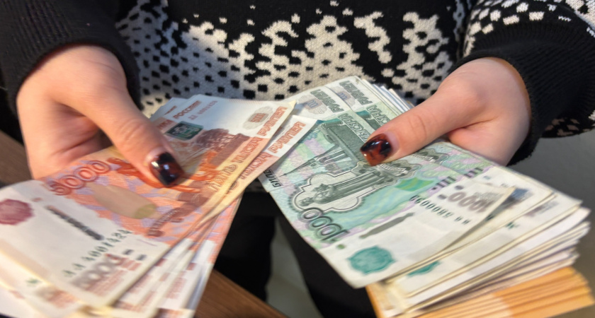 Брянское управление госзакупок ищет поставщика 10 тысяч литров бензина АИ‑95 на 2026 год