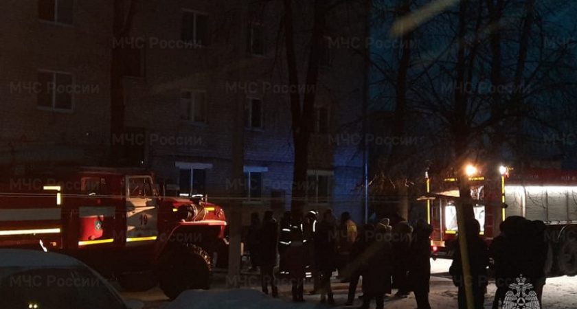 Смерть в пожаре: пожилой мужчина погиб в выгоревшей квартире в дятьковском посёлке Старь