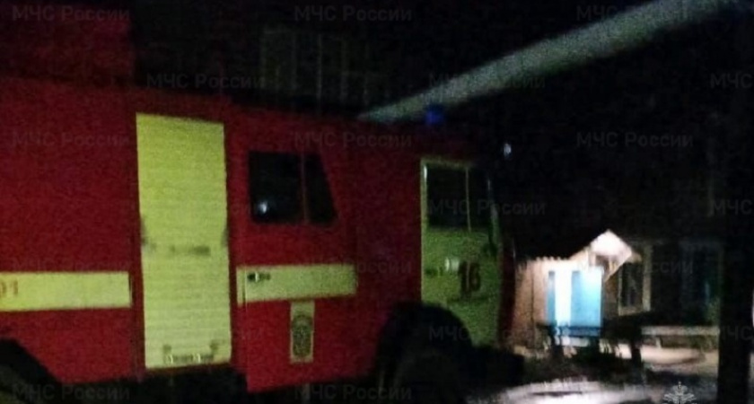 Пожар в Новозыбкове: выгорела квартира в двухэтажном доме